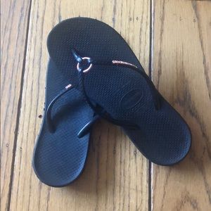 Havaianas ring flip flop black with rose gold